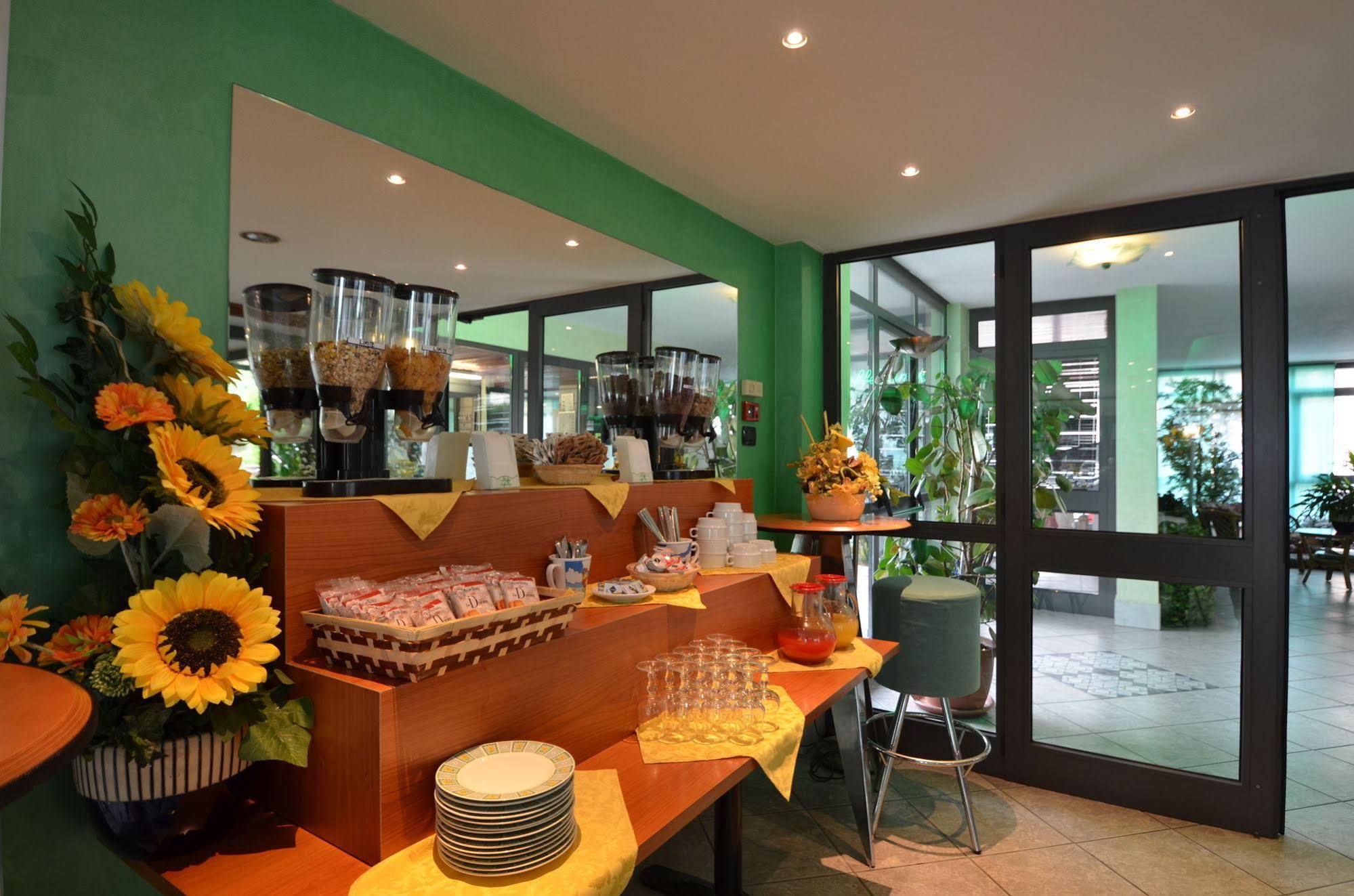 Hotel Residenza Delle Alpi Turin Bagian luar foto