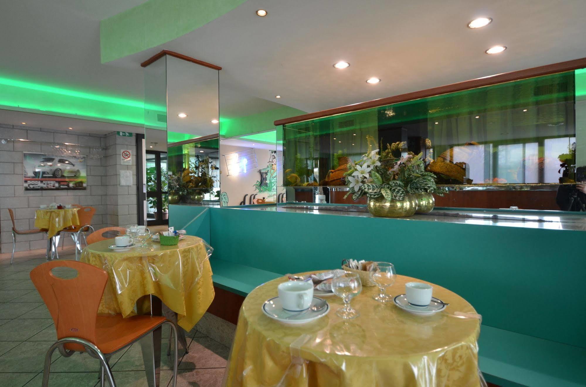 Hotel Residenza Delle Alpi Turin Bagian luar foto