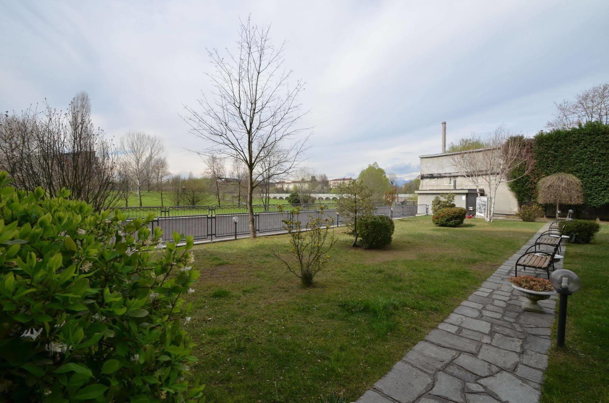 Hotel Residenza Delle Alpi Turin Bagian luar foto
